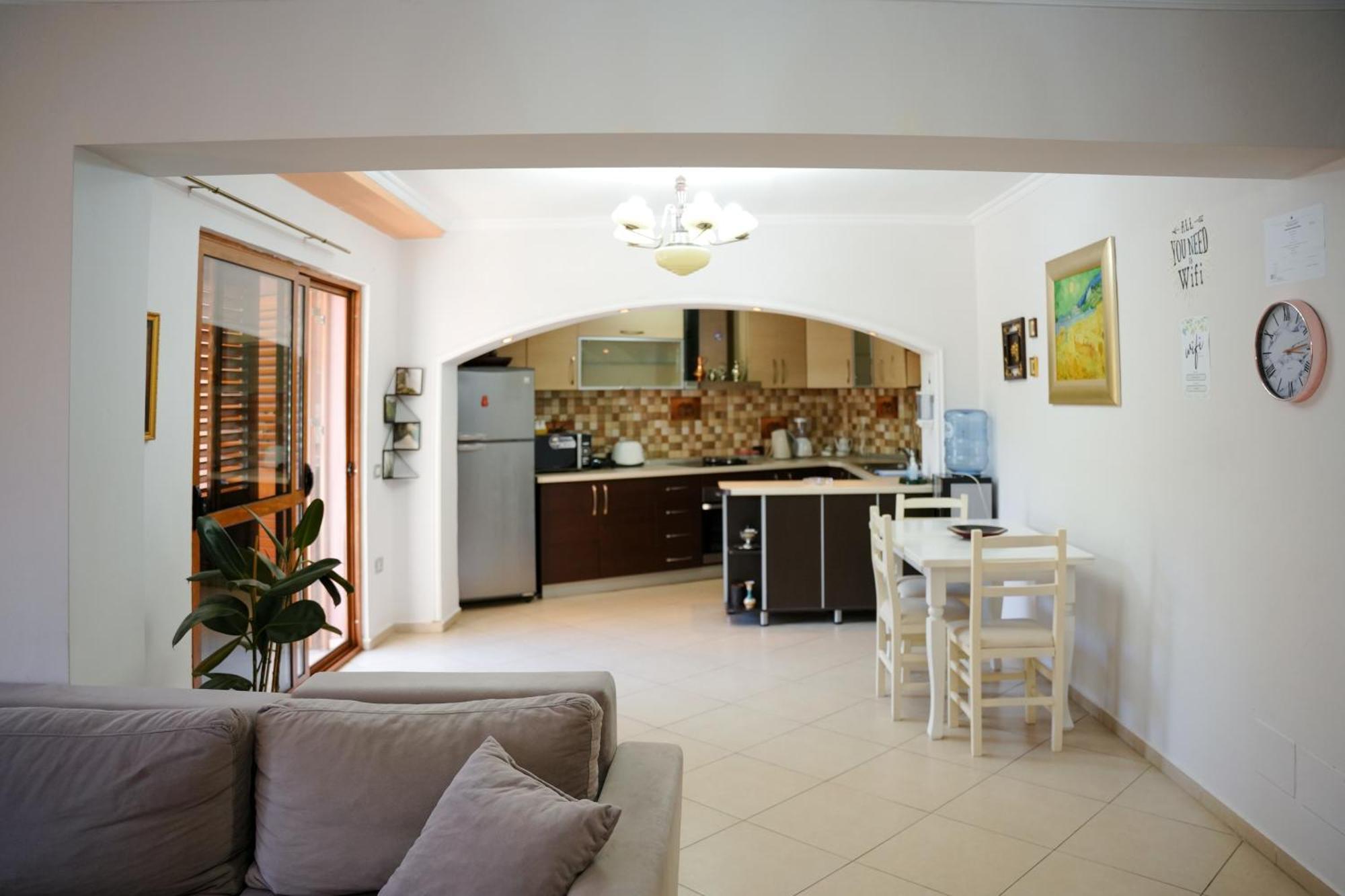 Tirana Centre Lions Gate 1 Apartment Eksteriør bilde