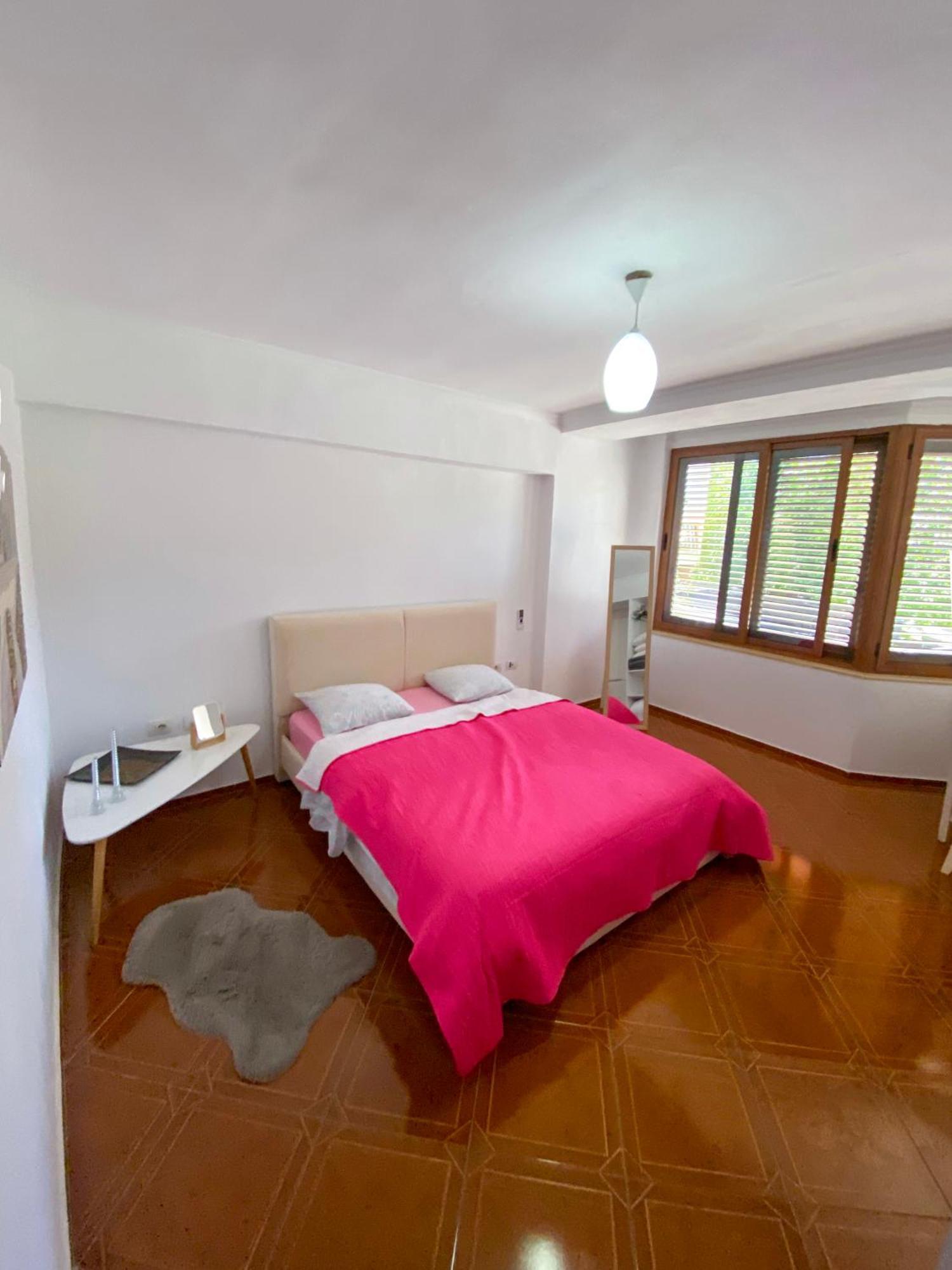 Tirana Centre Lions Gate 1 Apartment Eksteriør bilde
